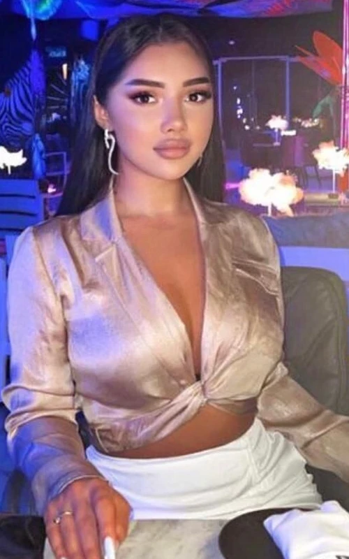 UAE Escort Girl Diana 
